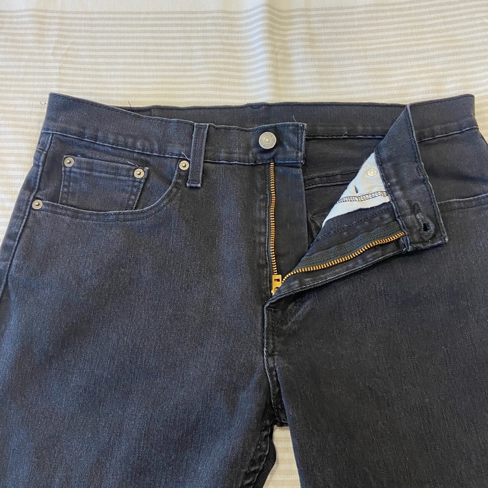 Levi's Men's Straight Fit Dark Blue Jeans